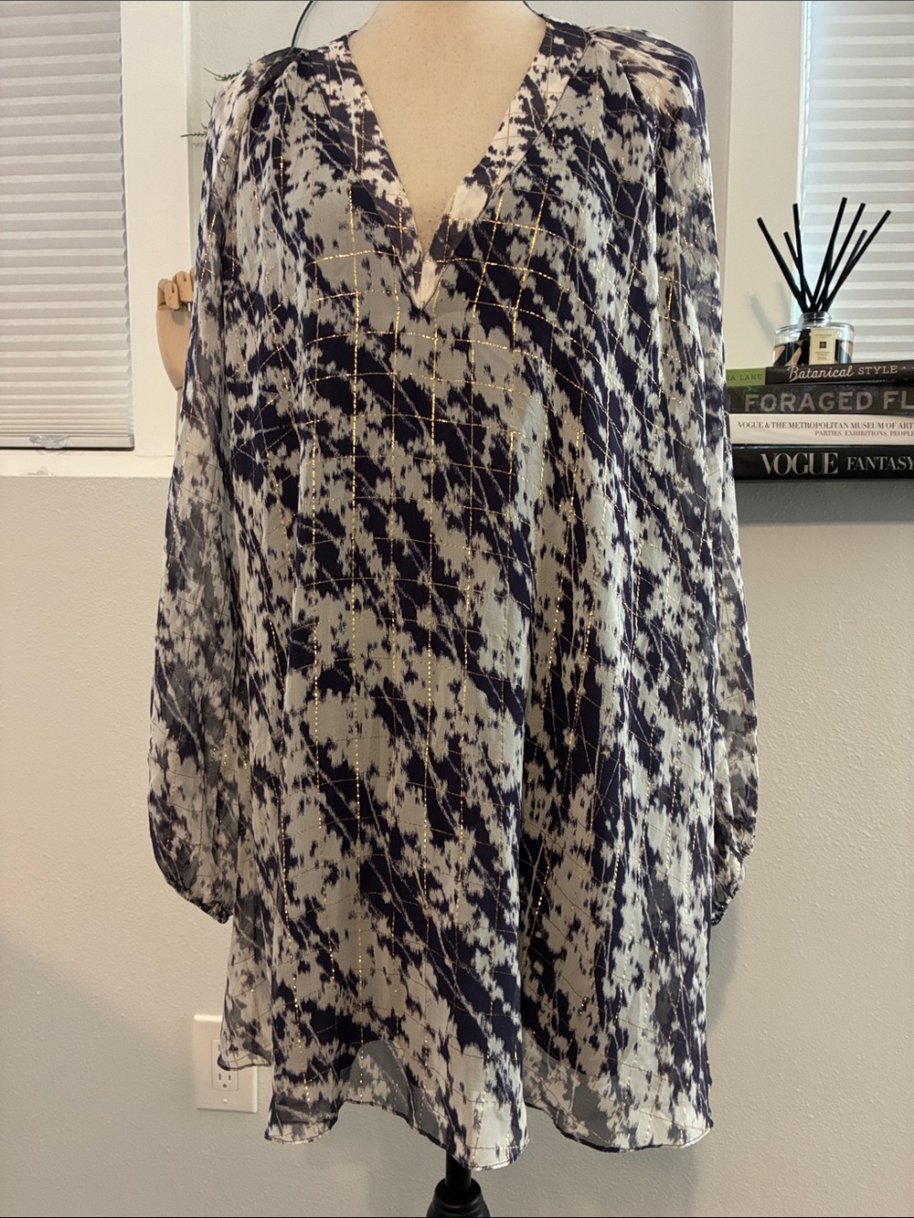 Elisabeth and James Pullover Mini